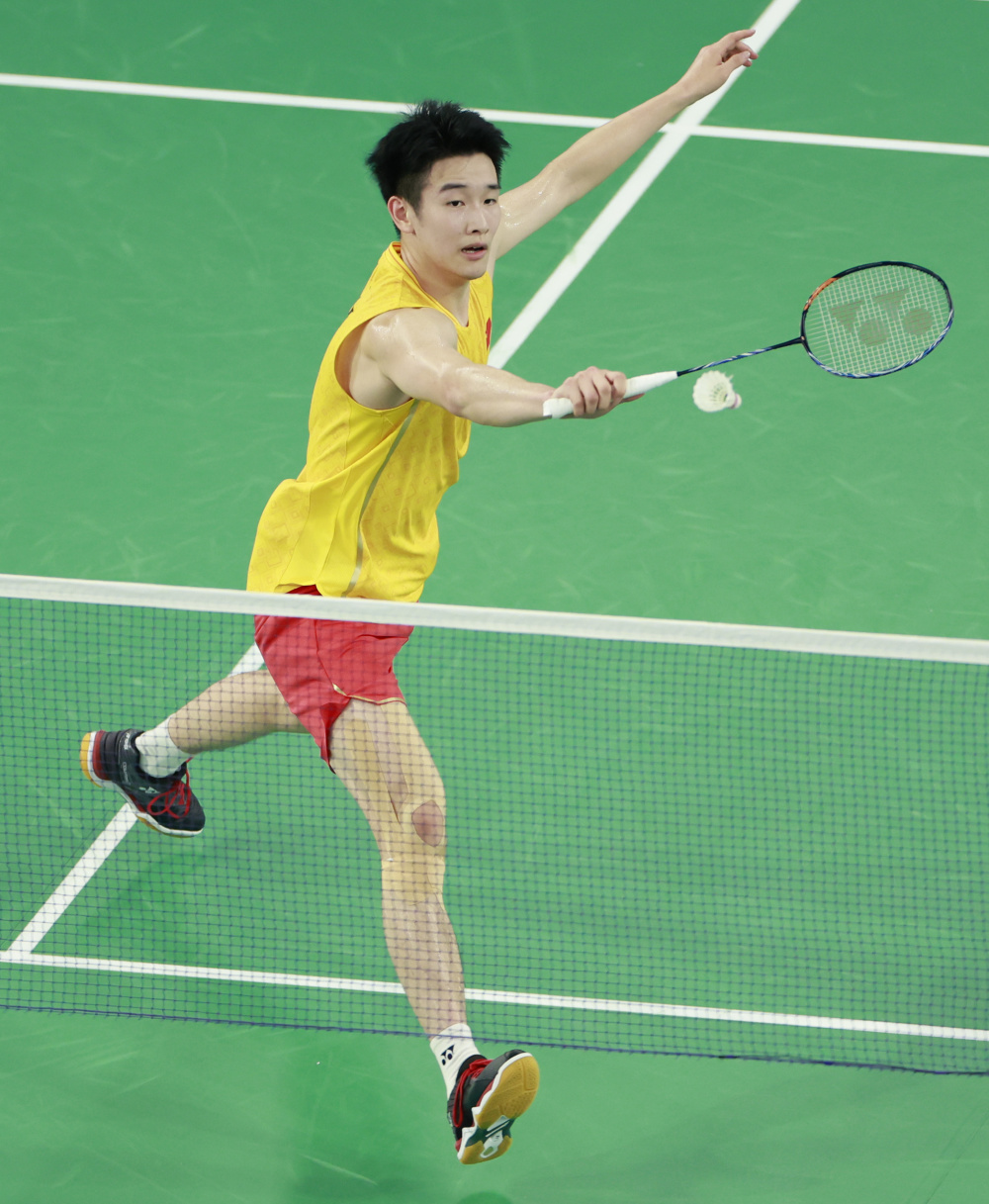 二年级中锋 二年级中锋